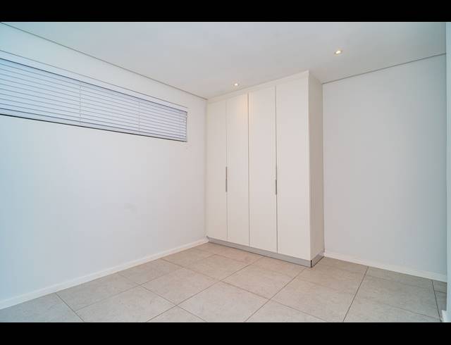 3 BEDROOM APARTMENT FOR SALE IN SIBAYA PRECINCT